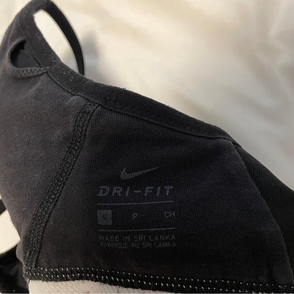 Nike Dri-fit sports bra bundle - Picture 4 of 4